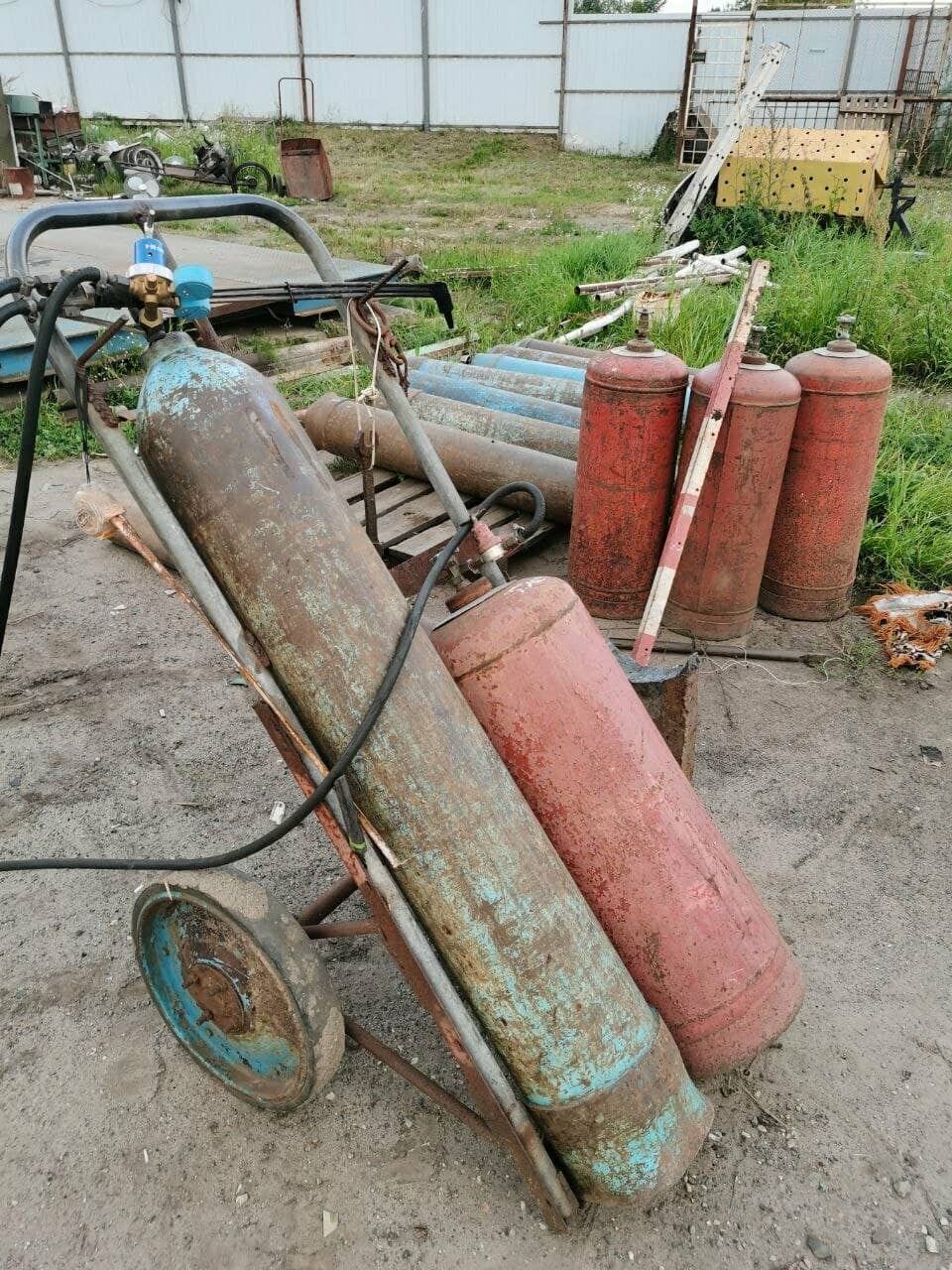 Газовая резка при демонтаже металлоконструкций